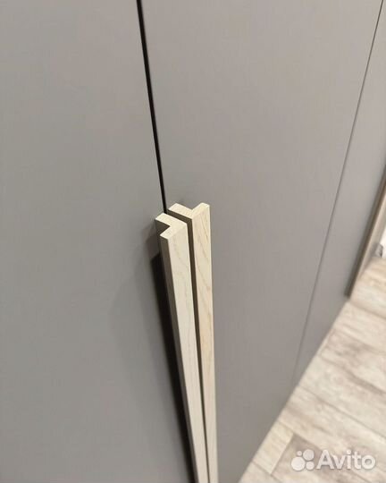 Шкаф в прихожую на заказ