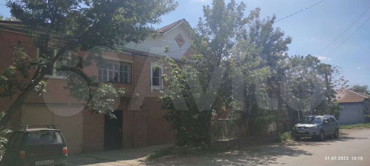 Дом 300 м² на участке 2,5 сот.