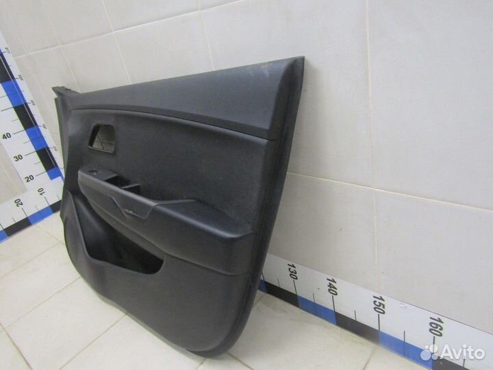 Обшивка двери передней правой RIO 2011-2017