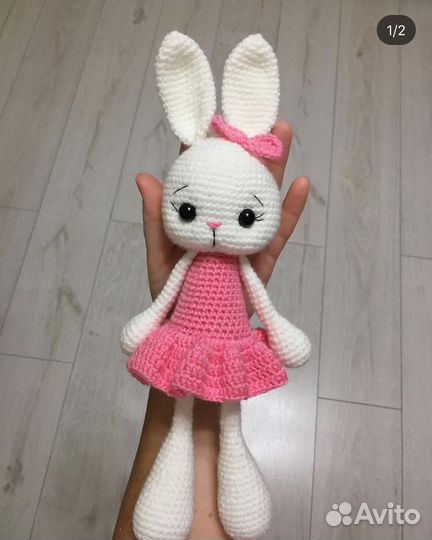Зайчики вязаные игрушки