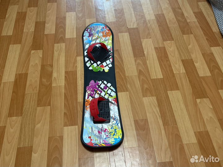 Сноуборд пластивковый с облегченым креплением