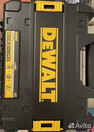 Кейс DeWalt Tstak
