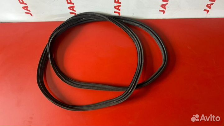 Резинка багажника Opel Astra H 1.6 Z16XEP 2007