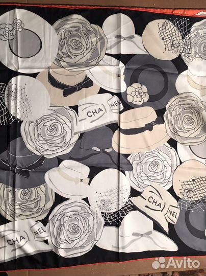 Шелковый платок chanel