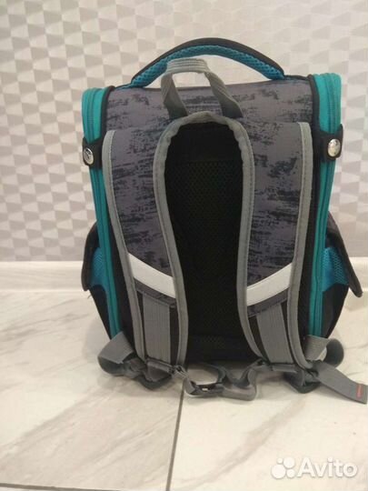 Рюкзак школьный