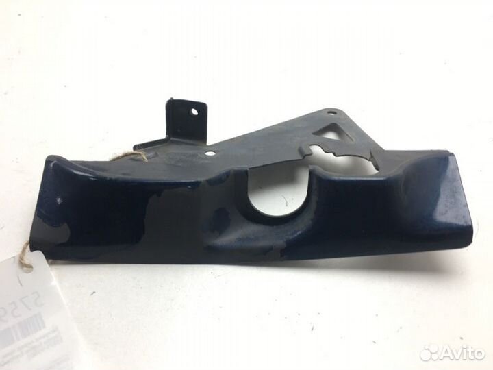 Заглушка передняя правая Toyota Estima Emina