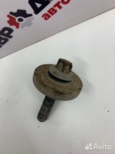 Болт шкива коленвала Opel Astra G седан Z14XE 2003