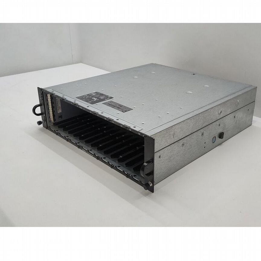 [0UH042] Шасси Схд Dell Powervault Md1000