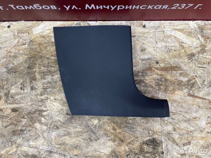 Накладка порога правая Volkswagen Polo