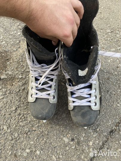 Коньки хоккейные