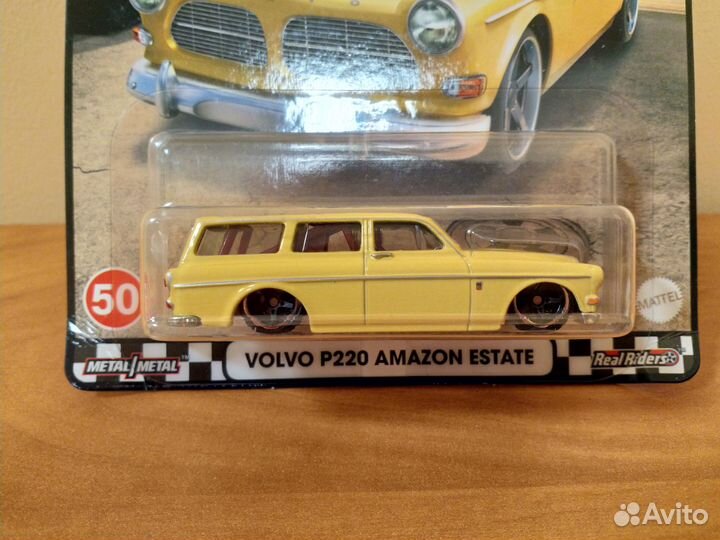 Hot Wheels Premium Volvo P220 Amazon Estate