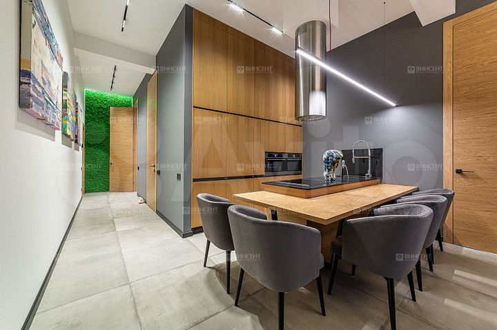 3-к. квартира, 85 м², 17/17 эт.