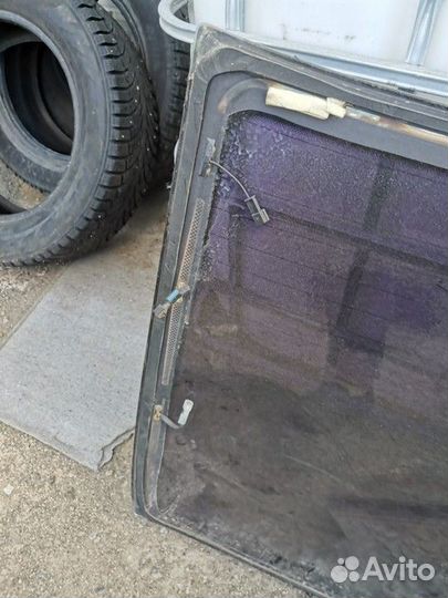 Стекло заднее (BMW 5)