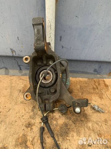 Кулак поворотный Nissan Teana J31 передний правый