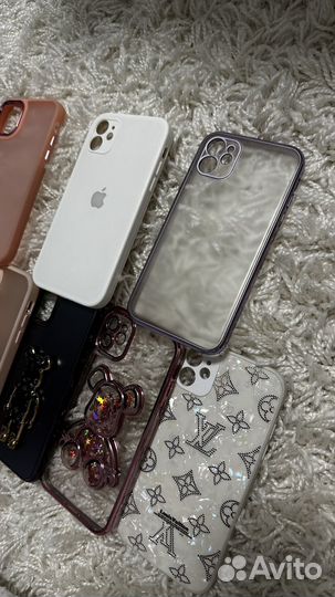 Чехлы на iPhone 11