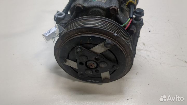 Компрессор кондиционера Peugeot 3008