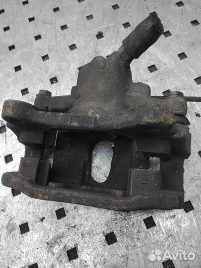 Суппорт задний левый Mercedes-Benz V-Class/Vito/Vi