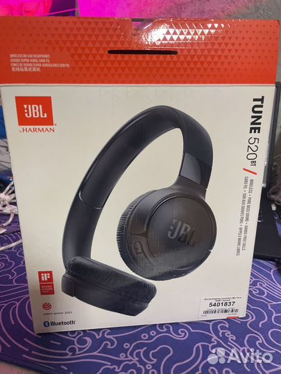 Беспроводные наушники jbl