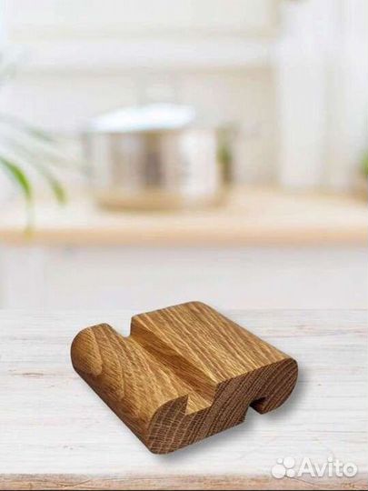 Подставка для телефона из дерева