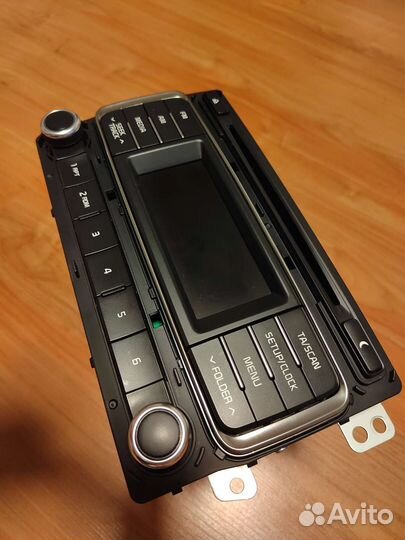 Штатная магнитола на Киа Рио 3