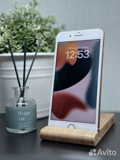 iPhone 8 Plus, 64 ГБ