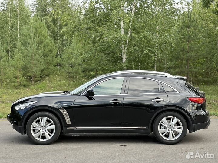Infiniti QX70 3.0 AT, 2013, 194 300 км