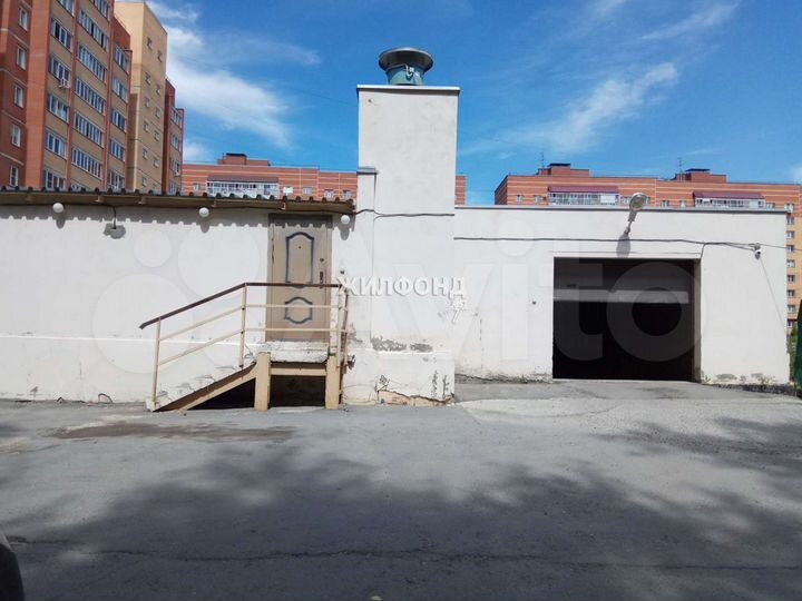 Машиноместо, 14 м²