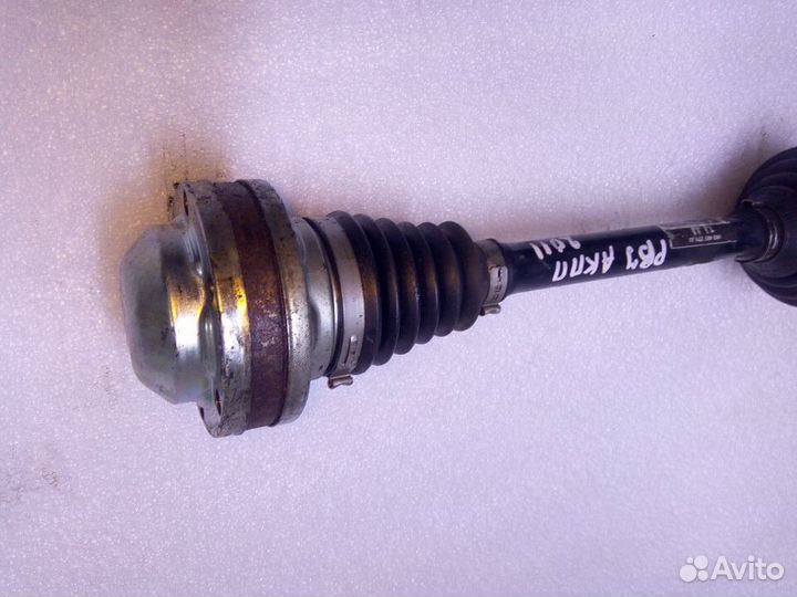 Полуось передняя левая АКПП passat (B7) (2011)