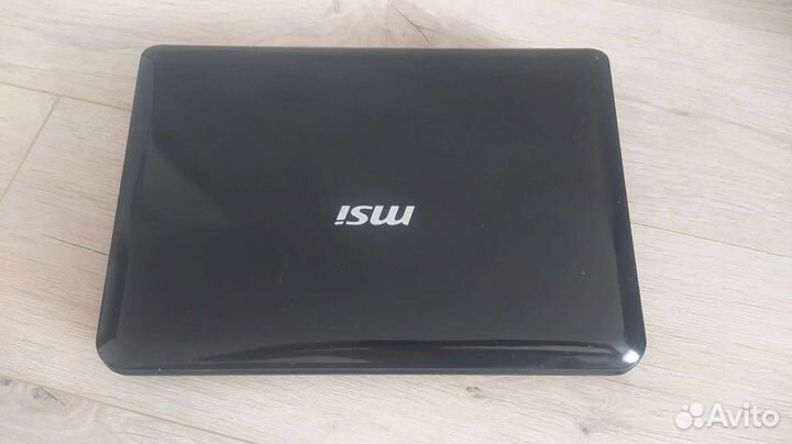 Нетбук msi wind notebook u-100
