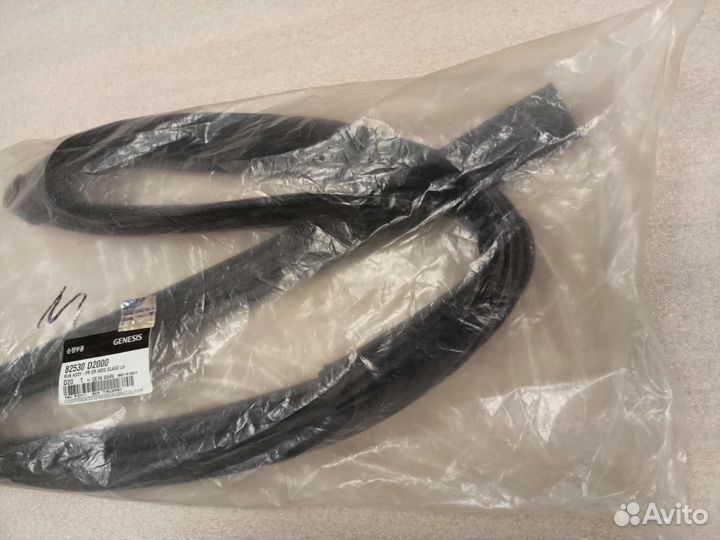 Уплотнитель стекла двери левой genesis G90