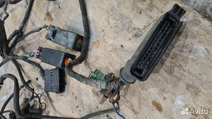 Моторная коса Audi 80 1.8 JN инжектор