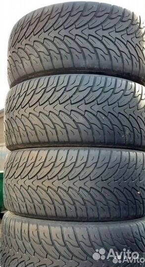 Atturo AZ800 305/45 R22