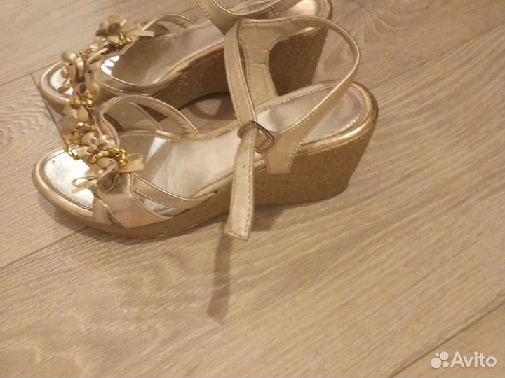 Босоножки женские 37 размер