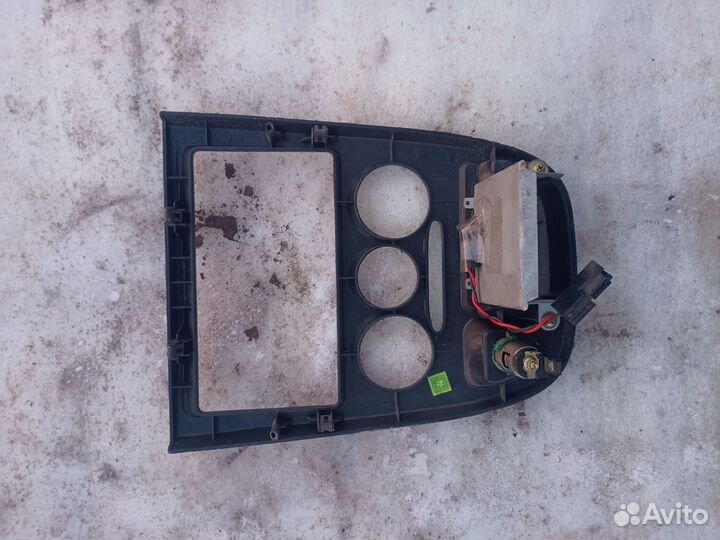 Рамка магнитолы Kia Rio 1 2000-2005