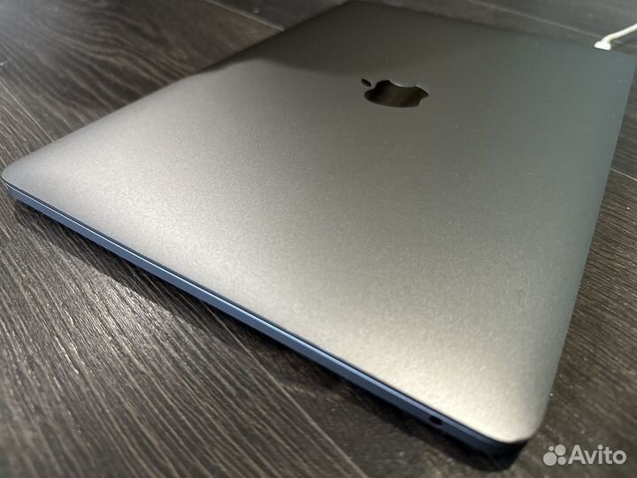 Apple MacBook Pro 13