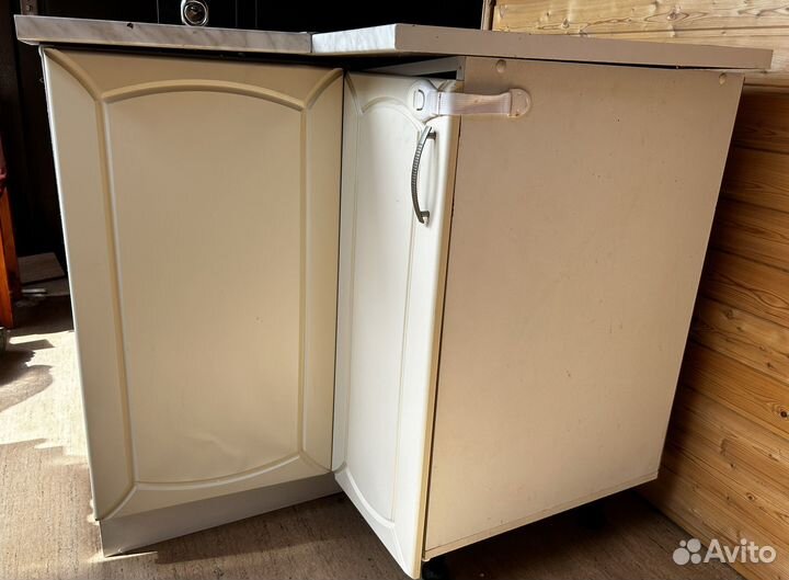 Кухонный гарнитур угловой