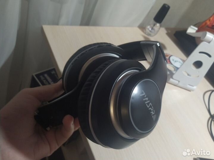 Беспроводные наушники новые