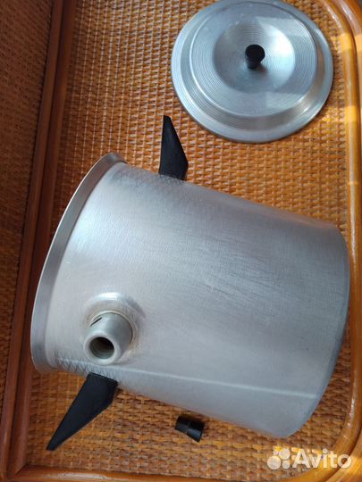 Кастрюля алюминиевая с двойными стенками, 2л