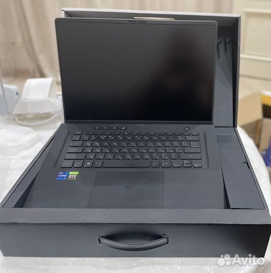 Игровой ноутбук asus rog m16