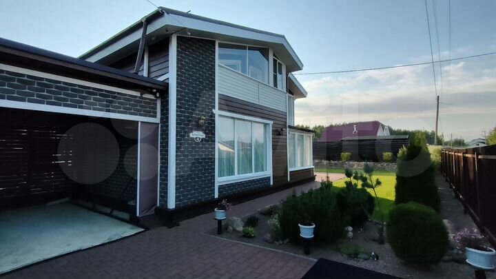 Дом 185,5 м² на участке 8 сот.