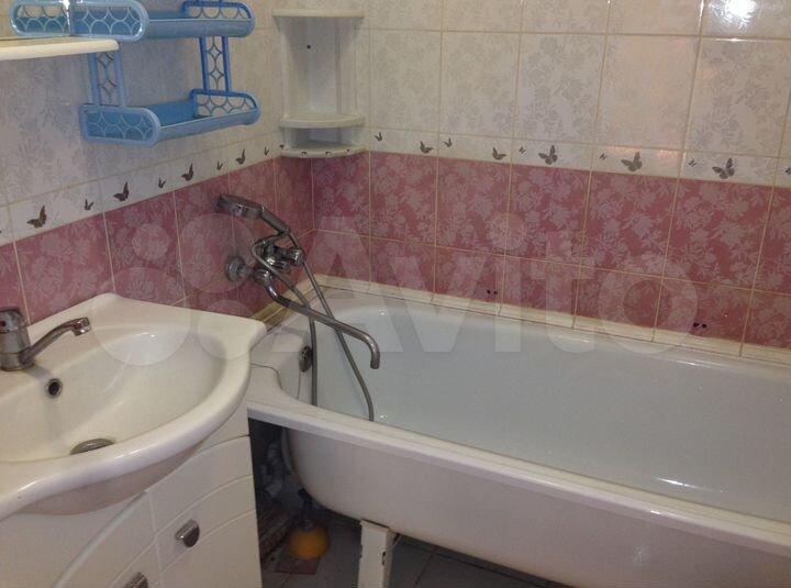 2-к. квартира, 60 м², 9/17 эт.