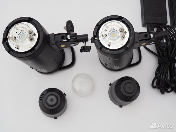 Студийный осветитель Lumifor velo LV-500