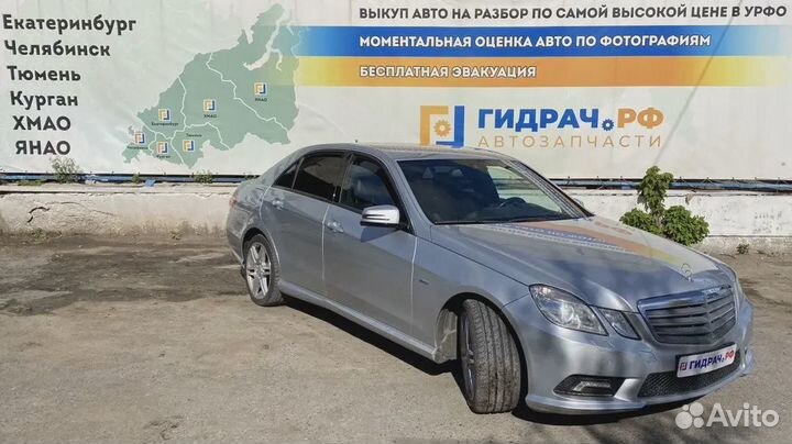 Накладка порога внутренняя передняя правая Mercedes-Benz E-Class 200 (W212) A2126860236