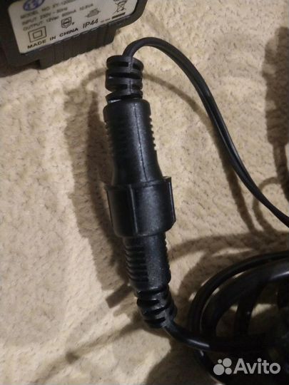 Цепь уличных гирлянд на дом 