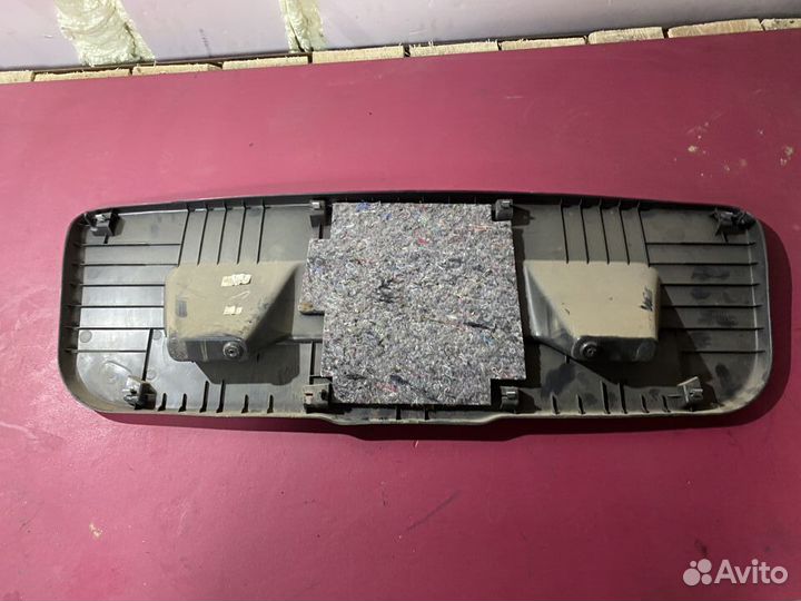 Накладка крыши багажника Volkswagen Polo 2012г