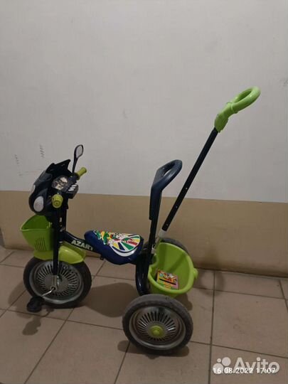 Детский велосипед трехколесный с ручкой
