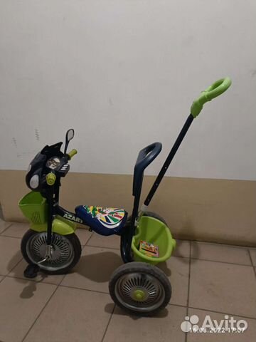 Детский велосипед трехколесный с ручкой