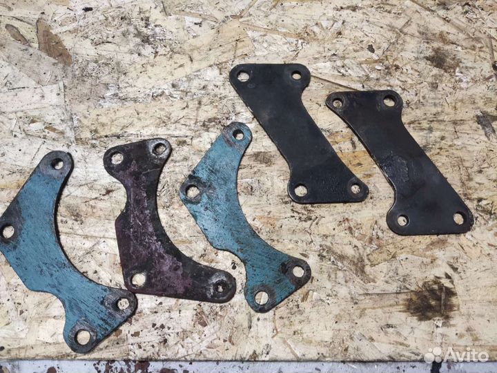 Пластины крепления Двигателя Иж 49