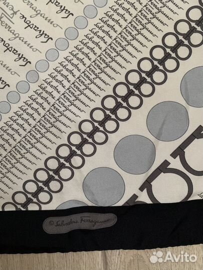 Брелок и Платок Salvatore Ferragamo