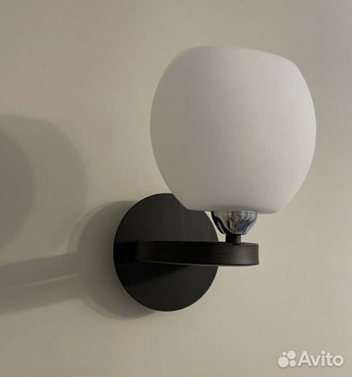 Люстра + 2 светильника